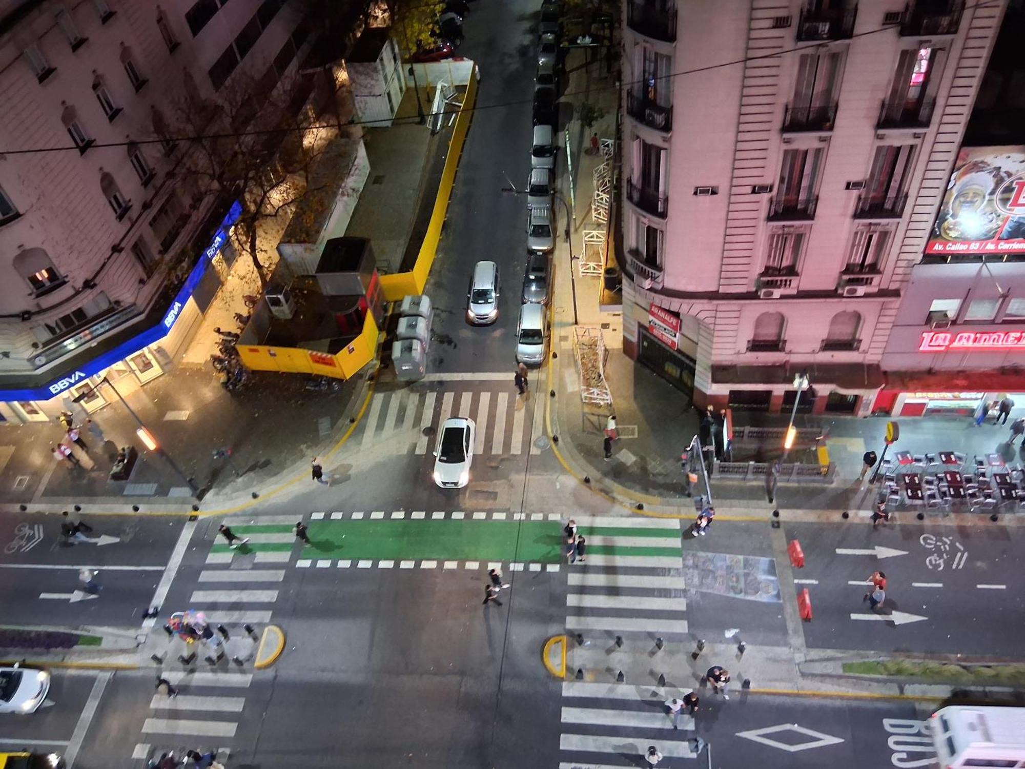 Apartamento 4 Ventanales sobre la Avenida Corrientes Ciudad Autónoma de Ciudad Autónoma de Buenos Aires Exterior foto